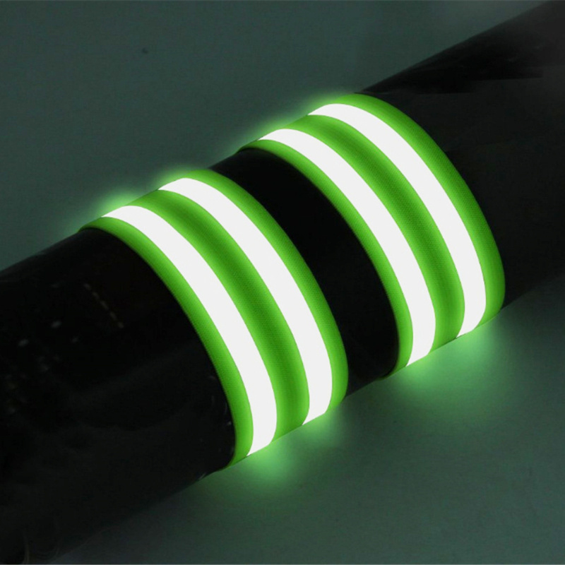 4 stuks verstelbare armbanden  - Running Gear Car recensie en prijs
